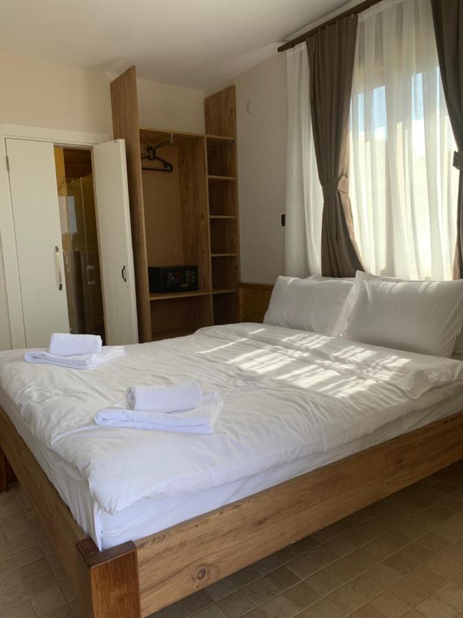Cesmekes Otel מראה חיצוני תמונה