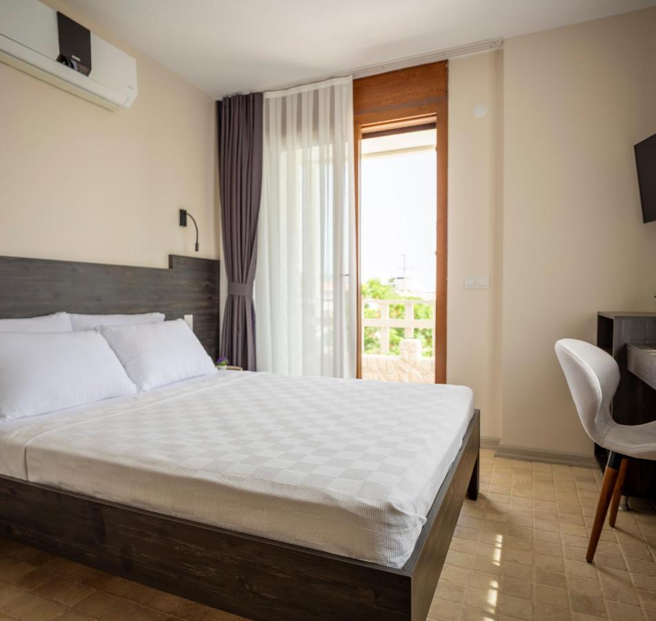Cesmekes Otel מראה חיצוני תמונה
